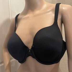 Victoria secret lined perfect coverage black 36 DD